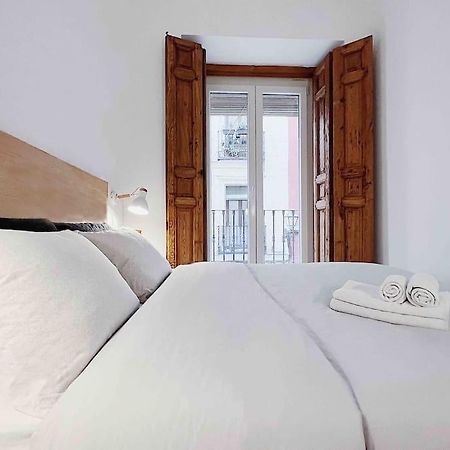 Apartamento Privado De Diseno En Pleno Centro - Atocha Appartement Madrid Buitenkant foto