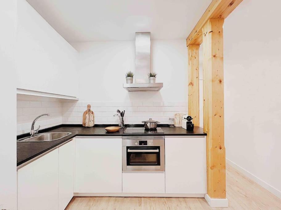 Apartamento Privado De Diseno En Pleno Centro - Atocha Appartement Madrid Buitenkant foto